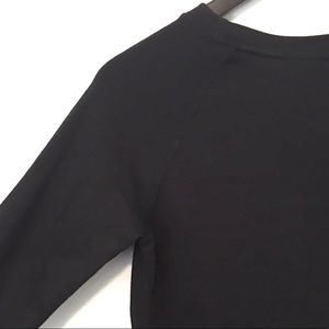 H&M Tops - H&M Black crew neck sweatshirt H&M Tops - H&M Black crew neck sweatshirt